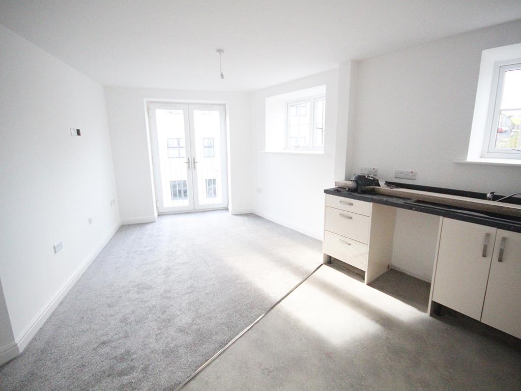 2 bedroom apartment To Let in Earby - IMG_5036.jpg